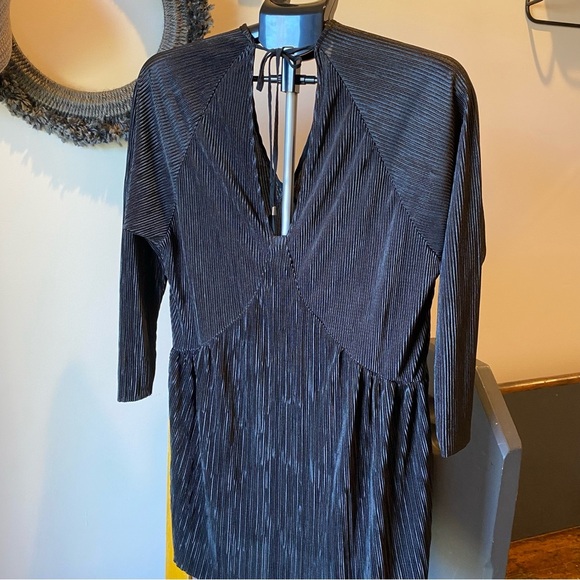 Black Women's Dress - Picture 4 of 5